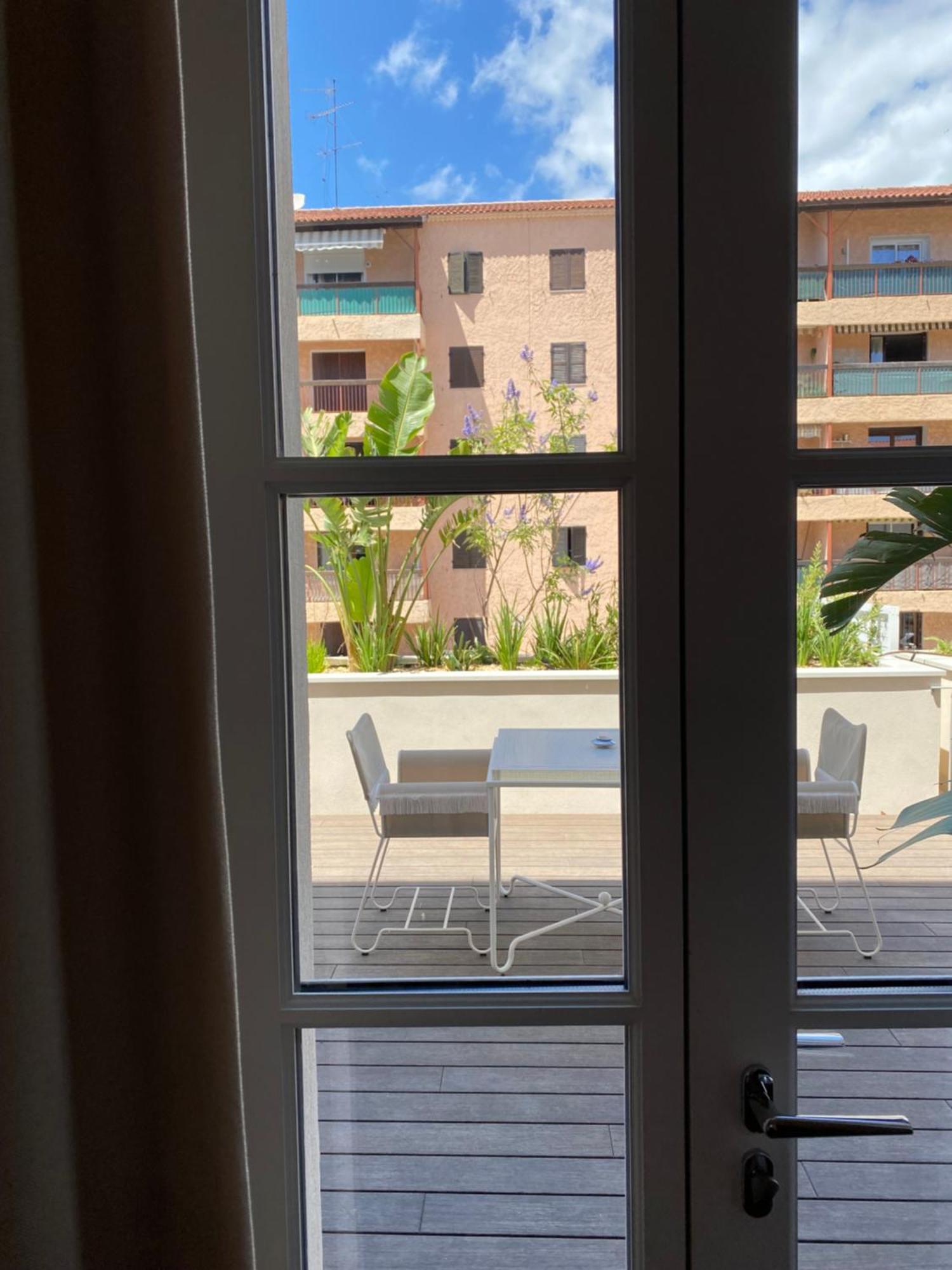 Lilou Hotel Hyères Eksteriør billede