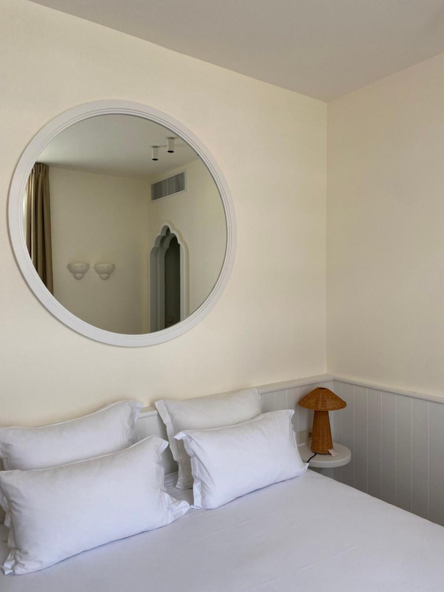 Lilou Hotel Hyères Eksteriør billede
